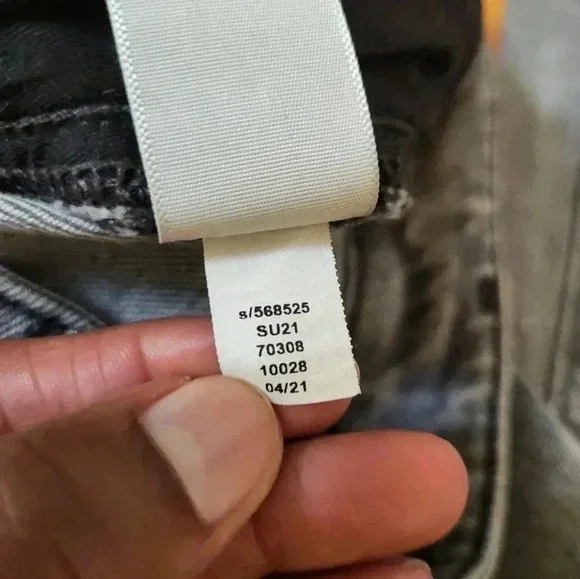 Loft Women's Curvy High Waist Kick Crop Raw Hem Gray Jeans 26/2 - Picture 10 of 10